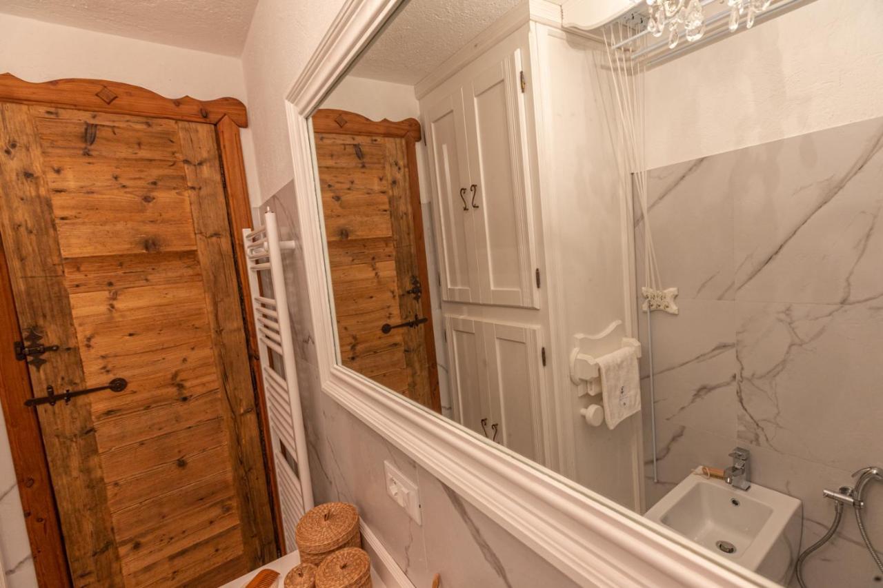 L'Atelier Du Temps - Le Petit Refuge Appartement Cogne Eksteriør bilde